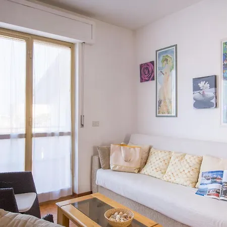 Girasole Roseto Vacanza * 阿布鲁齐的罗塞托