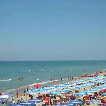 Girasole Roseto Vacanza 公寓